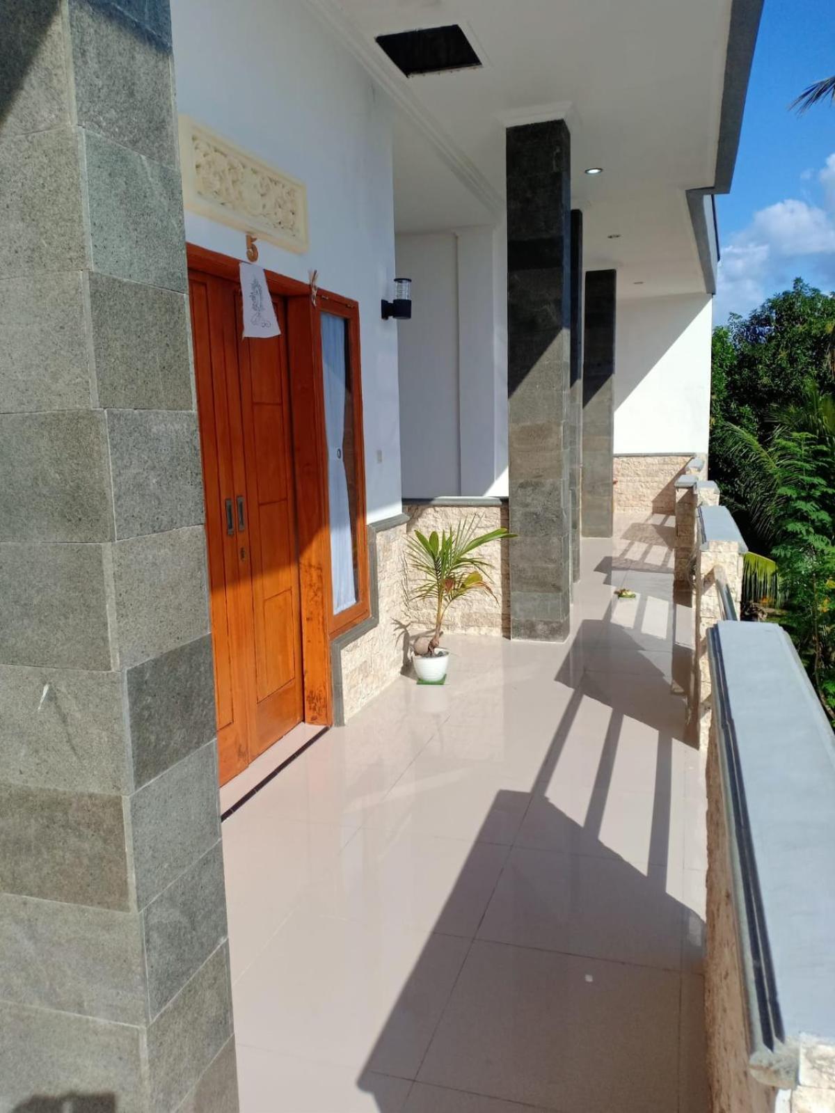 D'Transit Hotel Batununggul Ngoại thất bức ảnh